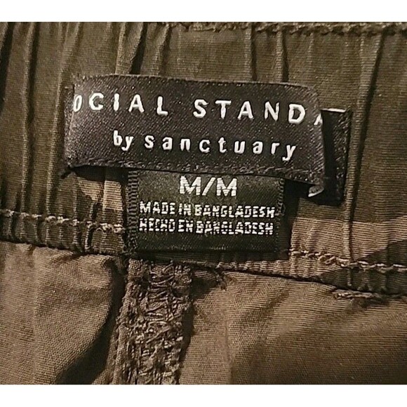 Social Standard Womens Shorts Camouflage Medium Bermuda - Picture 4 of 8